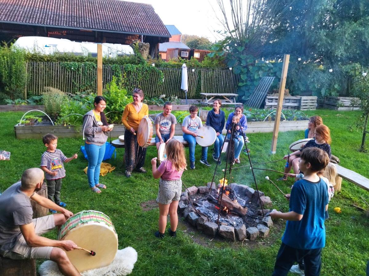 De Smishoeve Met Kinderpret, Dieren En Wellness Heers 외부 사진
