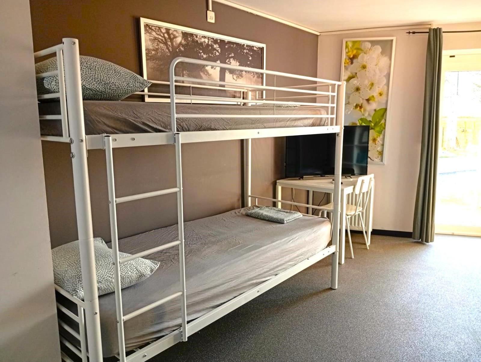 De Smishoeve Met Kinderpret, Dieren En Wellness Heers 외부 사진